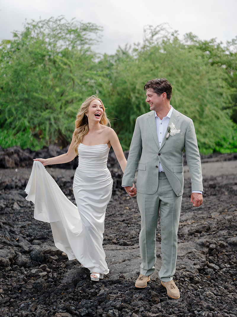 big-island-wedding-couple-black-lava