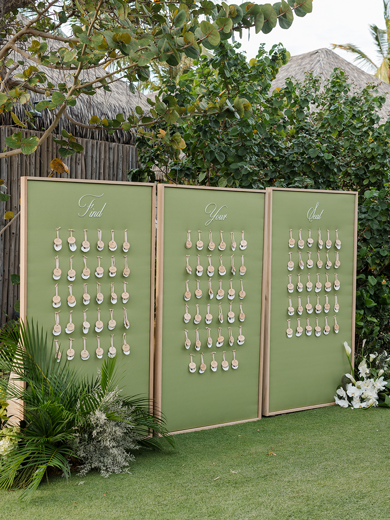 kona-village-rosewood-wedding-escort-card-wall