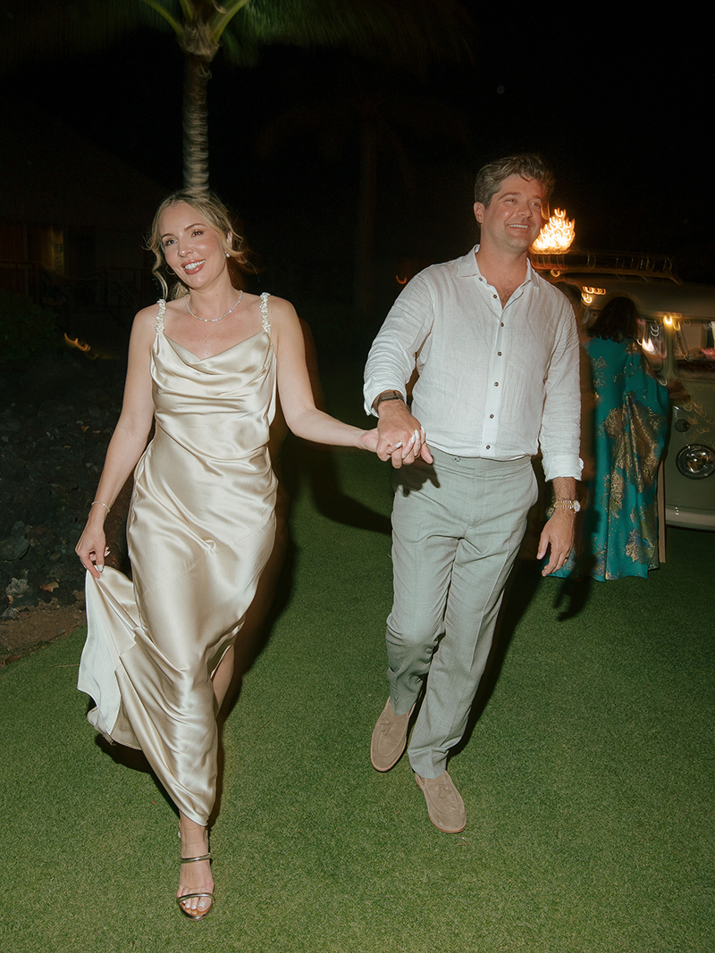 kona-village-rosewood-wedding-newlyweds-fire-performance