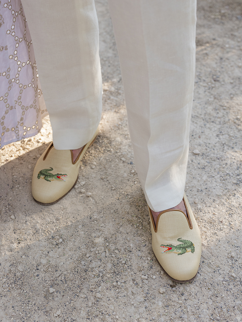 kona-village-rosewood-welcome-party-groom-loafers