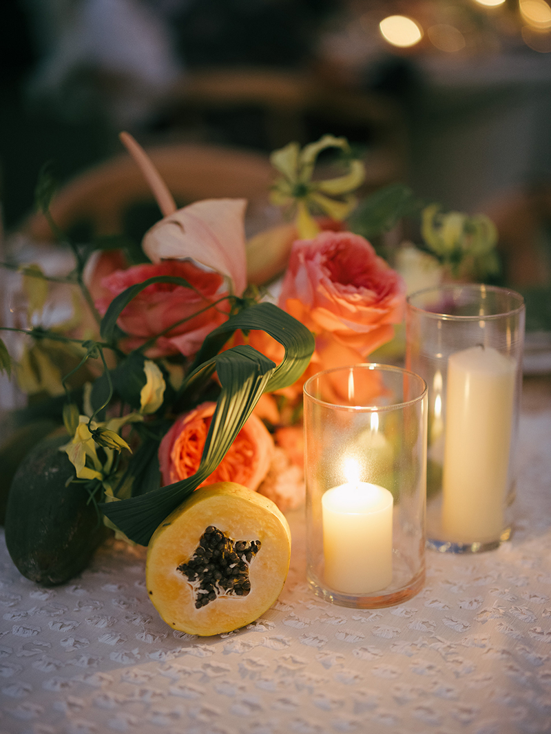 tropical-wedding-centerpiece-candlelight-hawaii